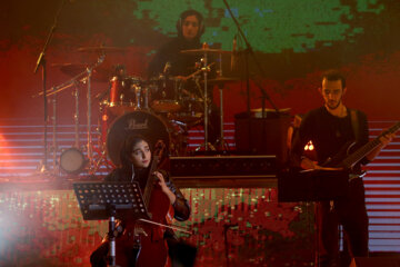 Le concert du chanteur très populaire, Reza Sadeghi, a eu lieu ce mardi soir (15 février 2023) dans la salle Milad aux locaux de l'exposition internationale de Téhéran. 