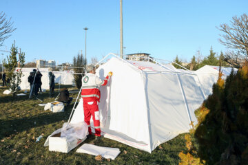 Séisme en Turquie : hébergement temporaire préparé par le Croissant-Rouge iranien pour les sinistrés 
