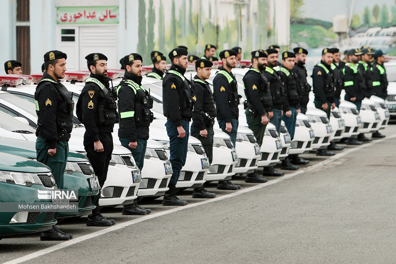 فرمانده فراجا: ایجاد مزاحمت برای مردم خط قرمز پلیس در چهارشنبه آخر سال است