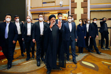 La ceremonia de entrega de título académico honorario de la Universidad de Pequín al presidente iraní 
