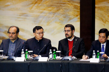 Rencontre d’un groupe d'intellectuels avec le président Raïssi à Pékin 