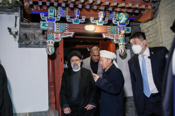 Le président iranien visite la mosquée historique Dongsi à Pékin