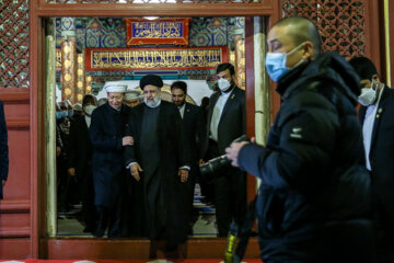 Le président iranien visite la mosquée historique Dongsi à Pékin