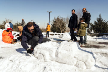 Festival de muñecos de Nieve en Hamedán 