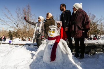 Festival de muñecos de Nieve en Hamedán 