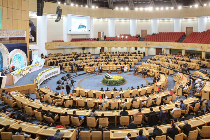 حضور قاریان ۴۴ کشور جهان در تهران/ مسابقات قرآن از فردا آغاز میشود