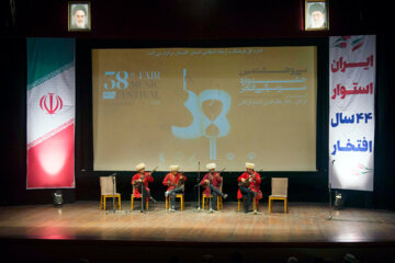 نوازنده مقامی: جشنواره موسیقی فجر فرصتی برای درخشش گروه‌های استانی است