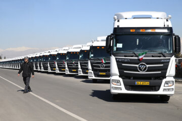 تامین سوخت کامیونهای وارداتی کشور با مشکل مواجه شده است