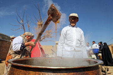 Festival de Samanoo à Daraq en Iran