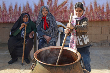 Festival de Samanoo à Daraq en Iran