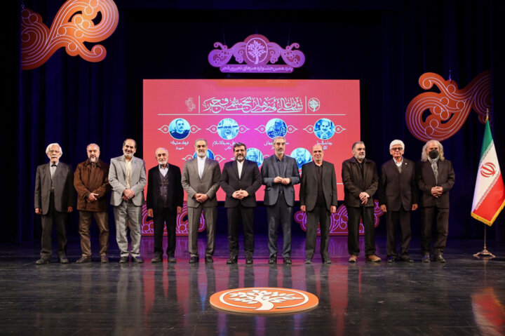 طوبای زرین جشنواره ۱۵هنرهای تجسمی فجر به چه کسانی تعلق گرفت؟