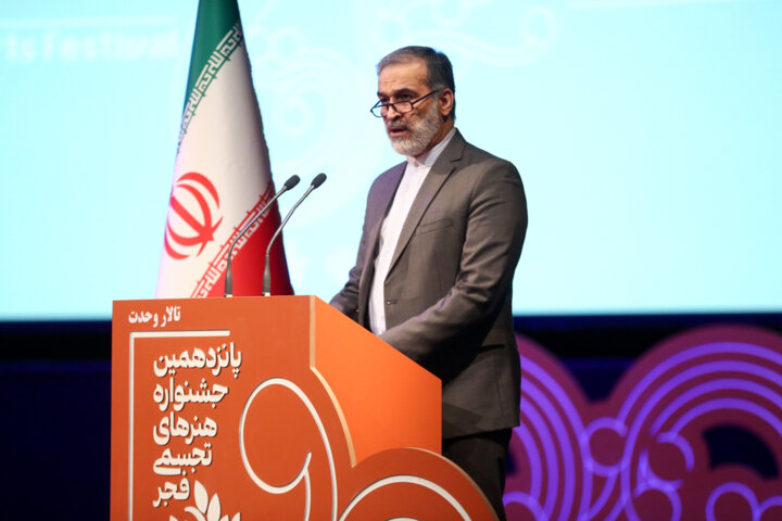 طوبای زرین جشنواره ۱۵هنرهای تجسمی فجر به چه کسانی تعلق گرفت؟