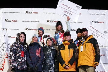 Las competiciones Snowboard en Teherán