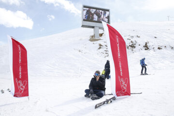 Las competiciones Snowboard en Teherán