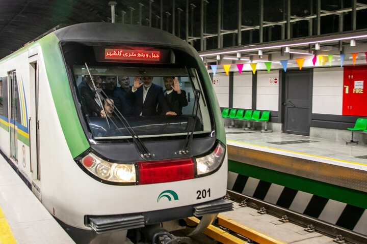 قطار شهری کرج / پروژه خاک خورده که در دولت سیزدهم ردای سبز پوشید