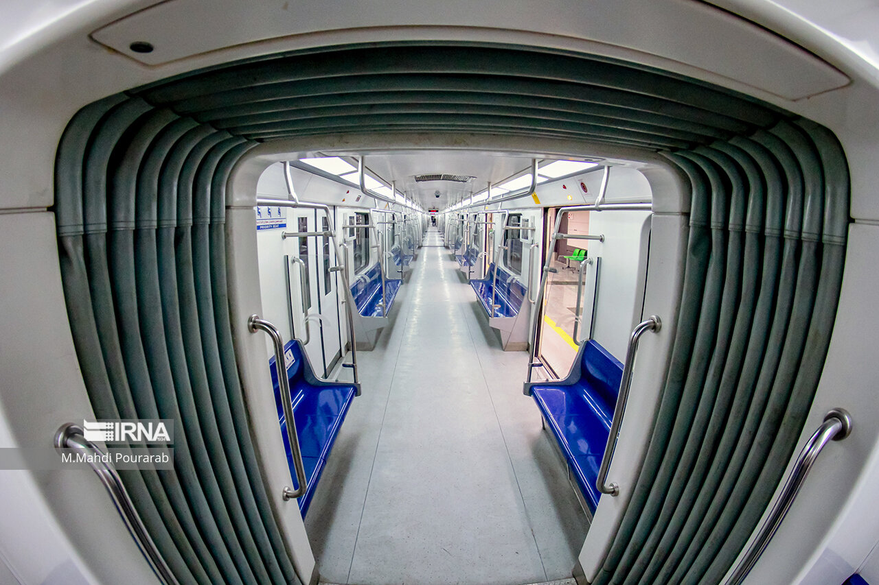 شهردار مشهد: خط سوم مترو مشهد امسال مسافرگیری می‌کند