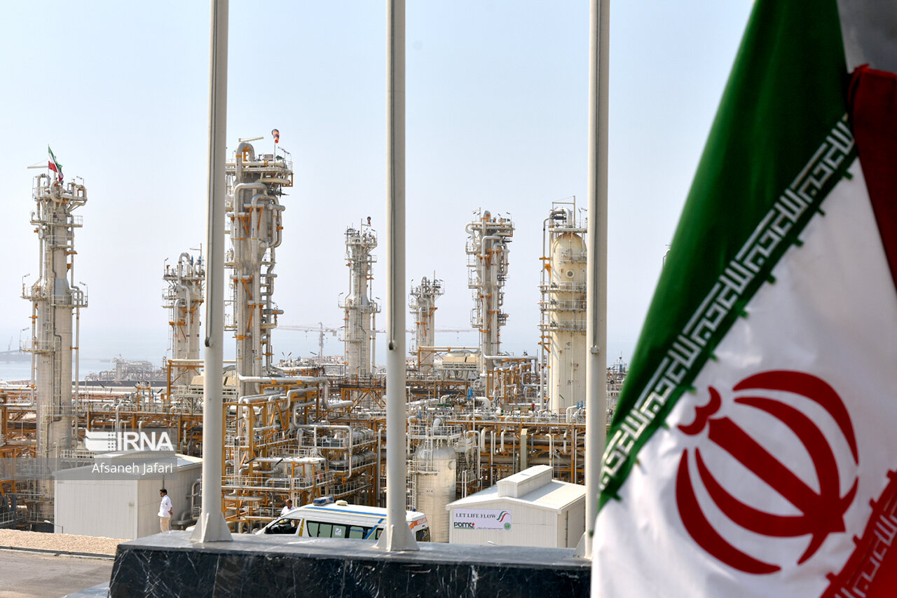 ایران در جمع صادرکنندگان LNG دنیا/ تحمیل سالانه ۵ میلیارد دلار زیان در دولت قبل