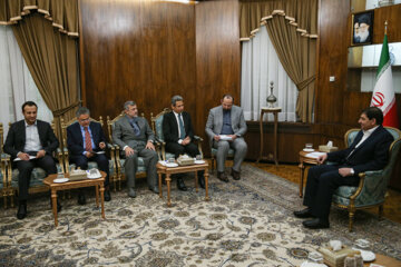 Rencontre entre le premier vice-président iranien et le Ministre de l'énergie et des minéraux d'Oman