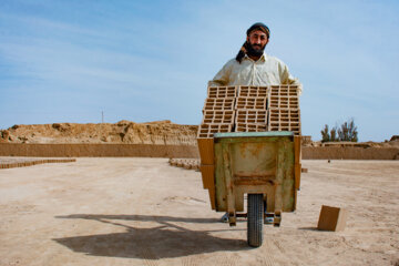 Fabrication traditionnelle de briques en Iran