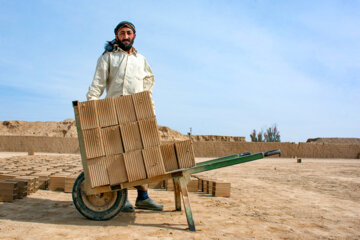 Fabrication traditionnelle de briques en Iran