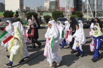 جشن تکلیف دختران دانش آموز در رشت