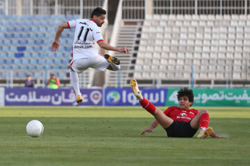 لیگ برتر فوتبال – تراکتور و پرسپولیس