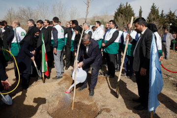 La cérémonie de la Journée de l'arbre en présence du Président Raïssi  