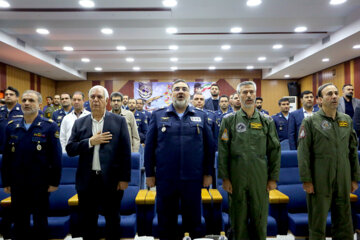 Iran : l'armée de l'air dévoile le premier simulateur de vol F-14