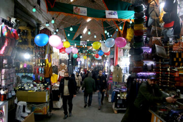 El Bazar de Tabriz en víspera del aniversario del natalicio del Imam Mahdi