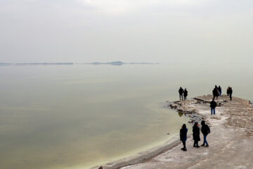 El agua corre en las venas del lago de Urmia 