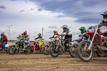 Competiciones de Motocross en Semnán 