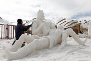 Festival de la Ciudad de la Nieve en Kuhrang
