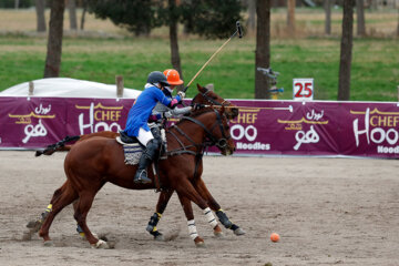 Le tournoi international de polo féminin de la Coupe Norouz 2023 a eu lieu ce lundi soir (13 mars) au club Norouz Abad Club de Téhéran, à l’issue duquel , l'équipe féminine iranienne a remporté le championnat. (Photo : Amin Jalaali)
