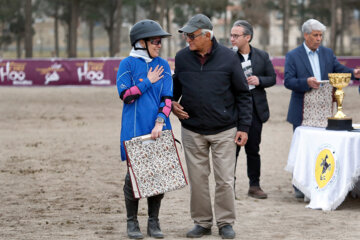 Le tournoi international de polo féminin de la Coupe Norouz 2023 a eu lieu ce lundi soir (13 mars) au club Norouz Abad Club de Téhéran, à l’issue duquel , l'équipe féminine iranienne a remporté le championnat. (Photo : Amin Jalaali)
