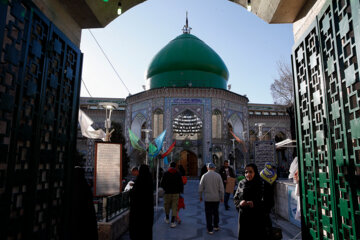 مزار شهدای چیذر در آخرین پنج شنبه سال