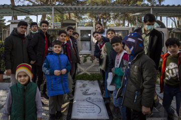 آخرین پنجشنبه سال در بهشت زهرا (س)