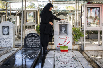 آخرین پنجشنبه سال در بهشت زهرا (س)