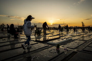 آخرین پنجشنبه سال در بهشت زهرا (س)