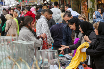 El bazar de Tayrish en vísperas de Noruz  