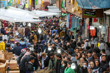 El bazar de Tayrish en vísperas de Noruz  