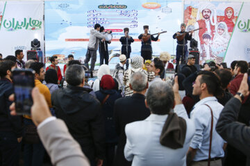 Norouz 2023 : célébrations du « Printemps d'Iran » sur la place ValiAsr de Téhéran. Photographe : Payam Thani, vendredi 17 mars 2023