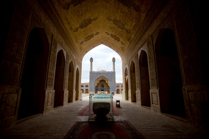 عبور مترو از جوار «مسجد «جامع» اصفهان زیر ذرهبین یونسکو قرار گرفت