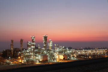 کارنامه درخشان ستاره خلیج فارس در افزایش تولید بنزین 