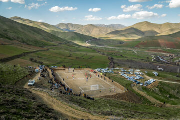 جام کوماسی در زمین خاکی