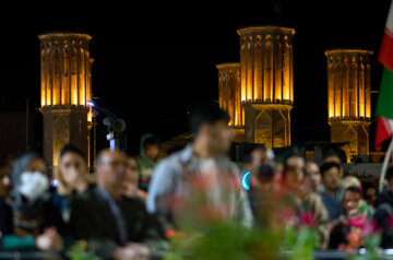 El pueblo iraní en Yazd celebra la llegada del Año Nuevo 
