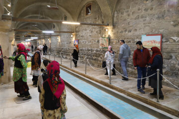 گردشگران نوروزی در رختشویخانه زنجان