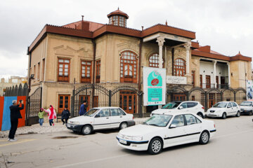 گردشگران نوروزی در موزه باستان شناسی زنجان