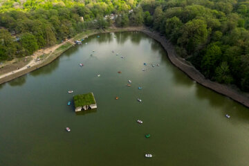 گردشگران نوروزی درباغ جهانی عباسآباد