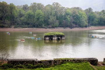 گردشگران نوروزی درباغ جهانی عباسآباد