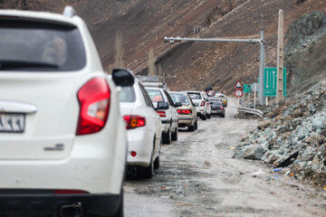 آزادراه تهران - شمال و جاده کرج - چالوس یک طرفه شد